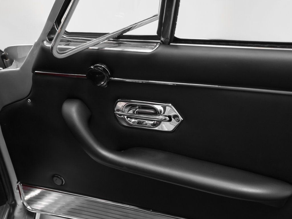 1967 Ferrari 330 GT 2+2 MK II