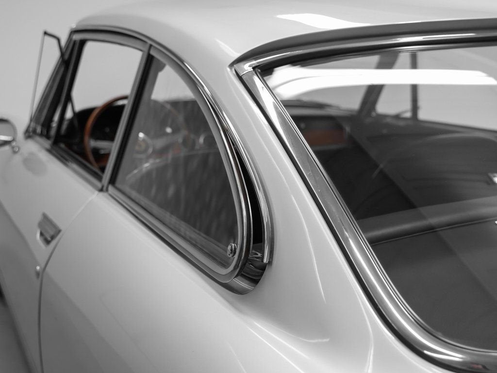 1967 Ferrari 330 GT 2+2 MK II