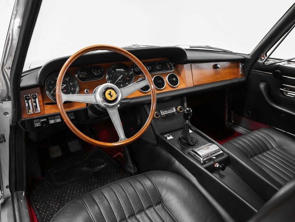 1967 Ferrari 330 GT 2+2 MK II