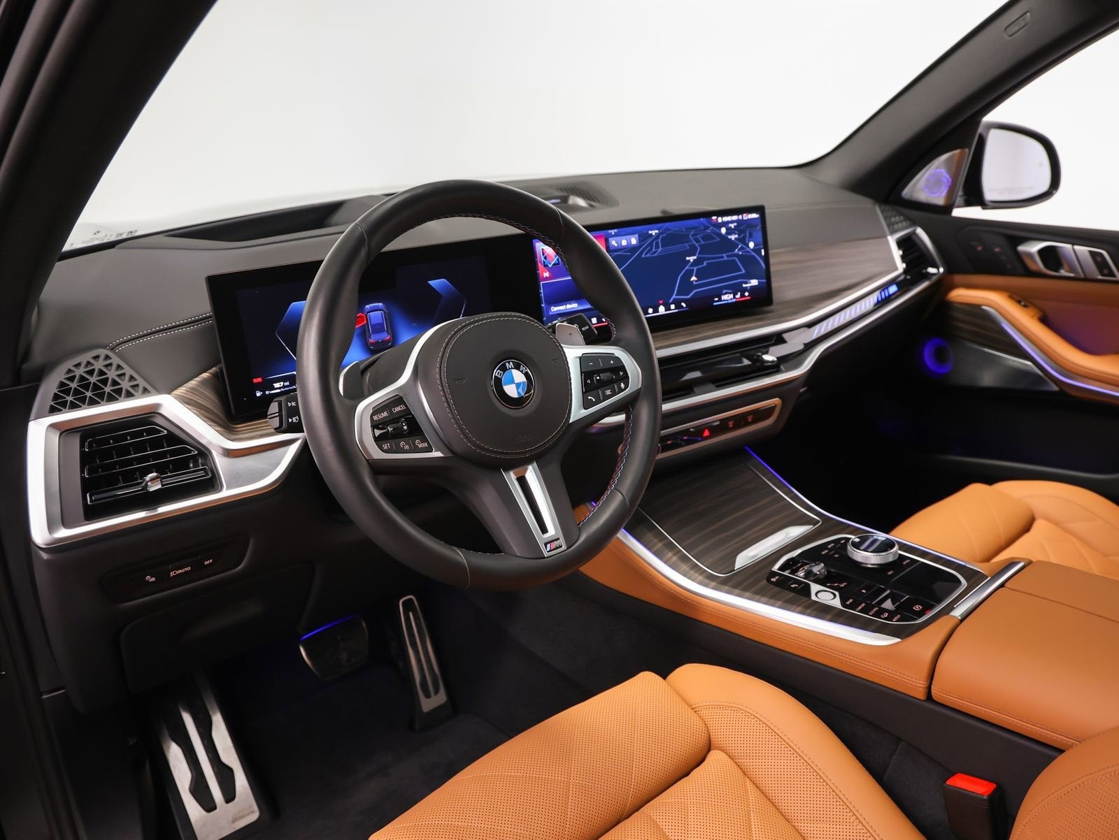 2025 BMW X5 M60i