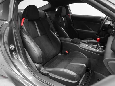 2024 Toyota GR86 Premium