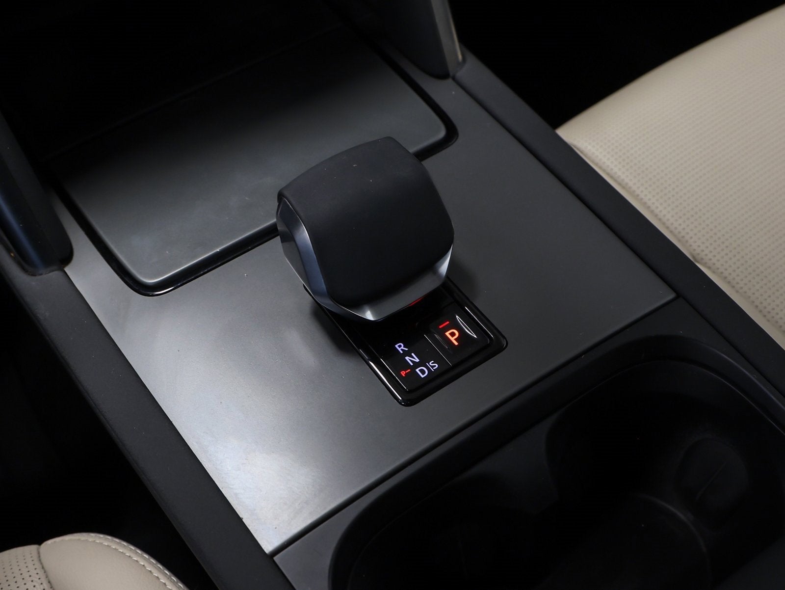 2024 Land Rover Discovery Sport Core S