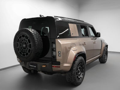 2025 Land Rover Defender OCTA