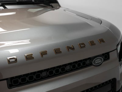 2025 Land Rover Defender OCTA