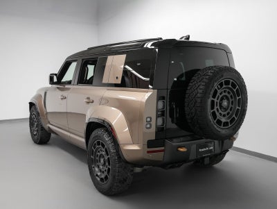 2025 Land Rover Defender OCTA