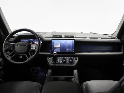 2025 Land Rover Defender OCTA