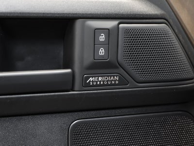 2025 Land Rover Defender OCTA