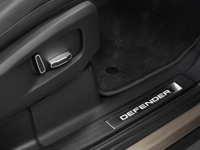 2025 Land Rover Defender OCTA