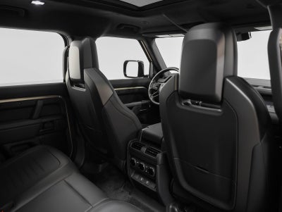 2025 Land Rover Defender OCTA