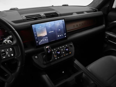 2025 Land Rover Defender OCTA