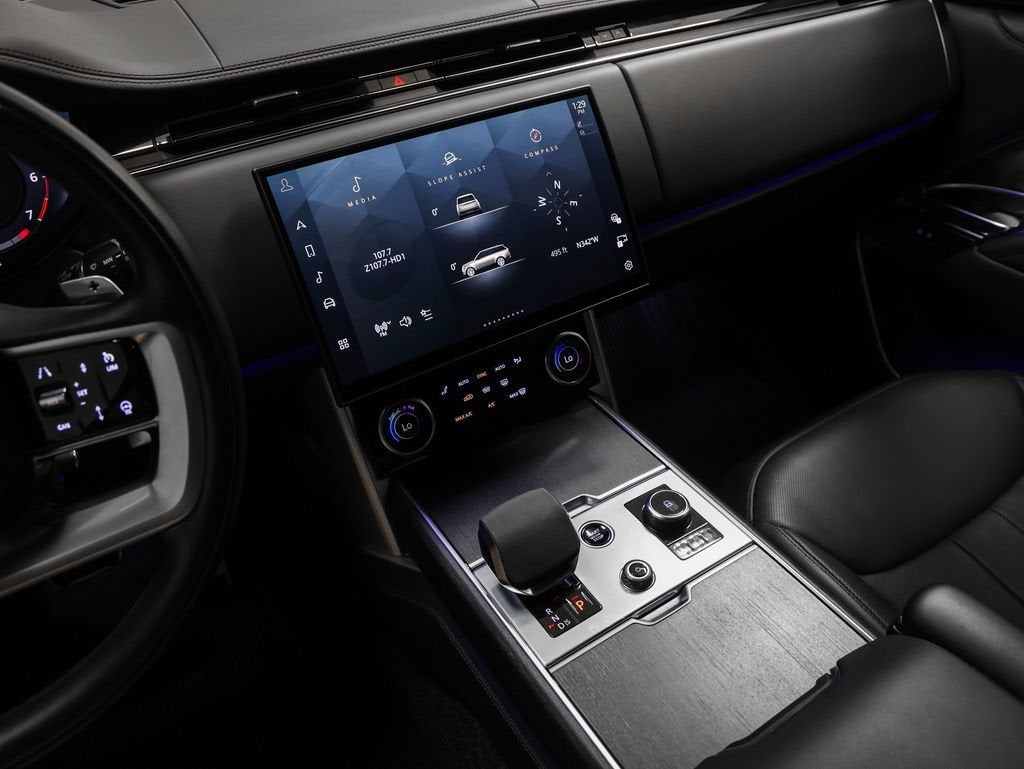 2023 Land Rover Range Rover SE