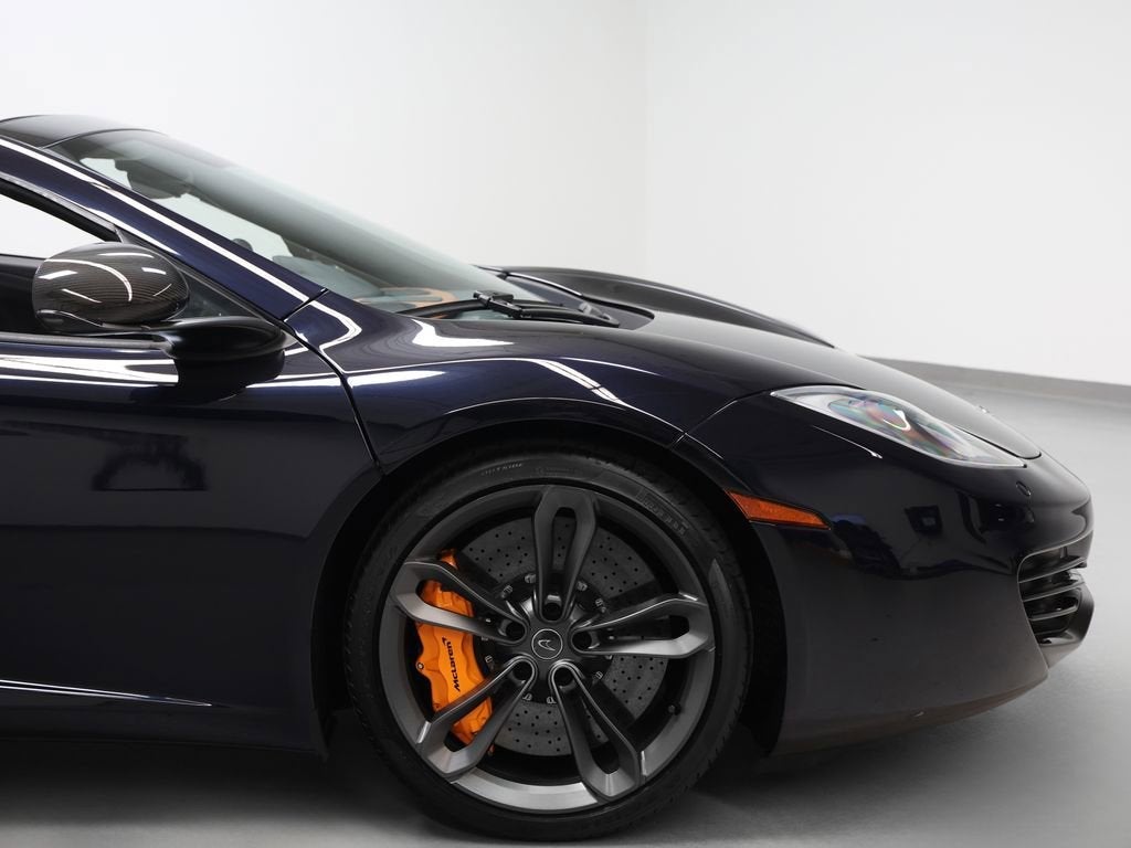 2013 McLaren MP4-12C Base