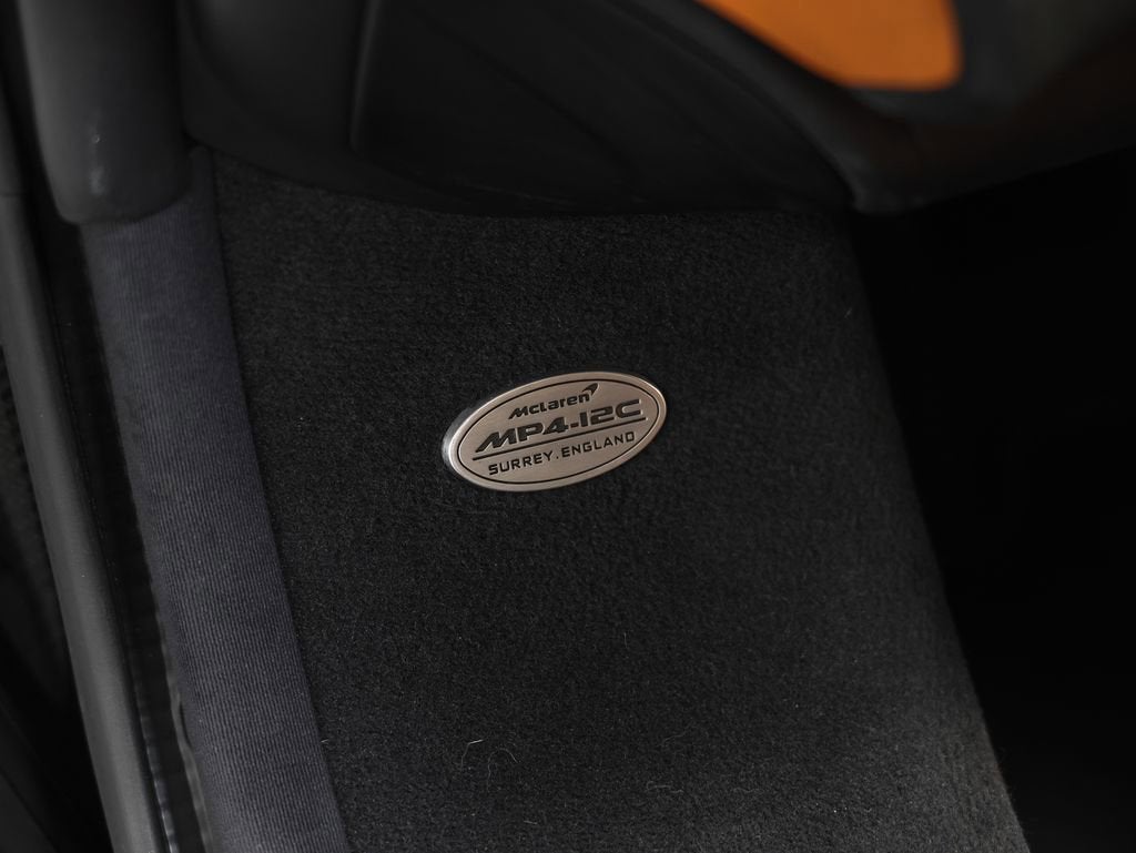 2013 McLaren MP4-12C Base