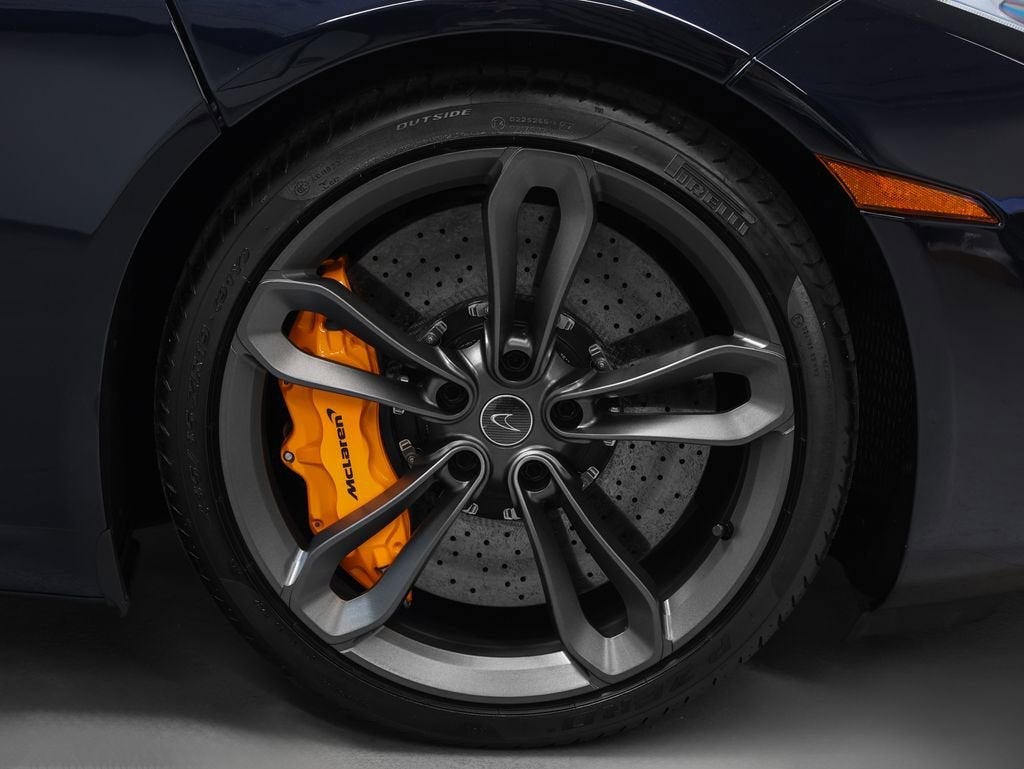 2013 McLaren MP4-12C Base