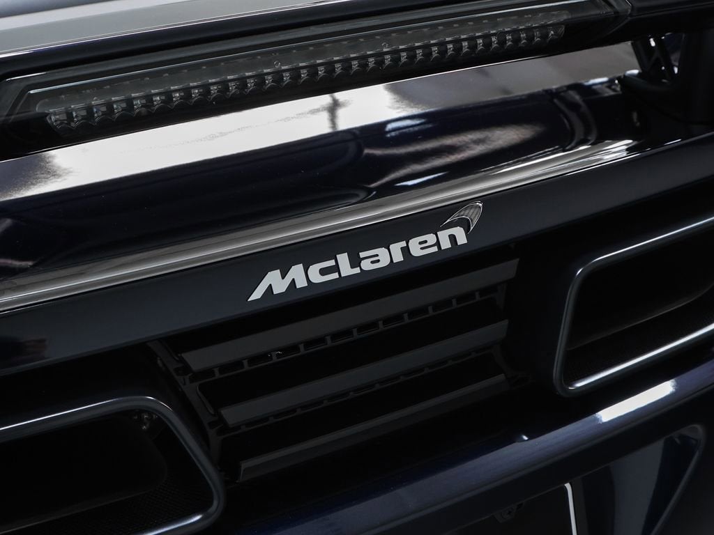 2013 McLaren MP4-12C Base