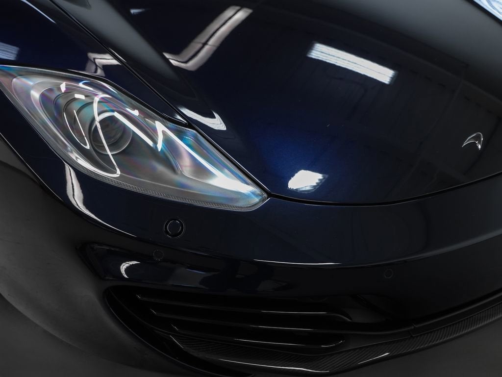 2013 McLaren MP4-12C Base