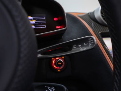2013 McLaren MP4-12C Base