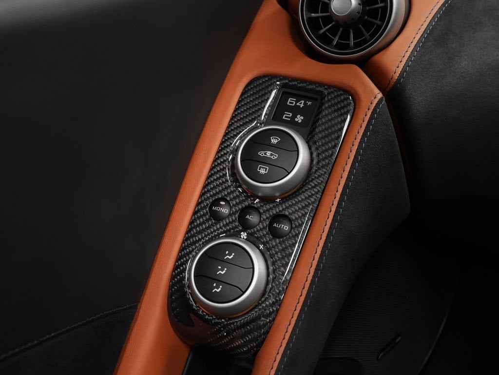 2013 McLaren MP4-12C Base