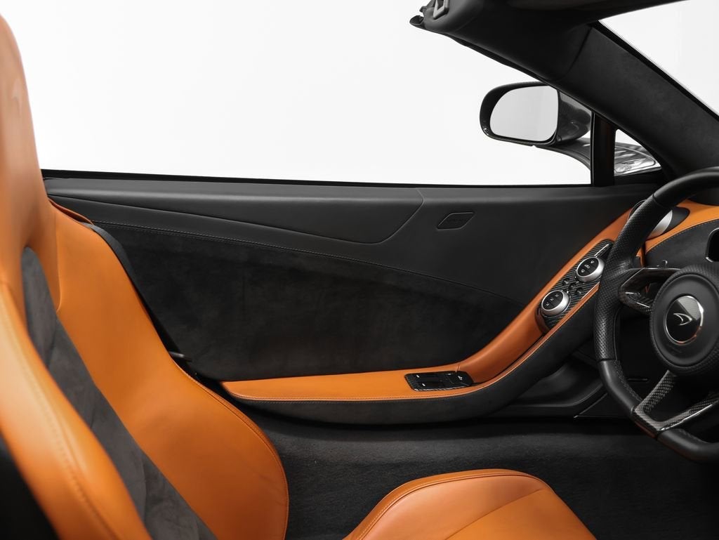 2013 McLaren MP4-12C Base
