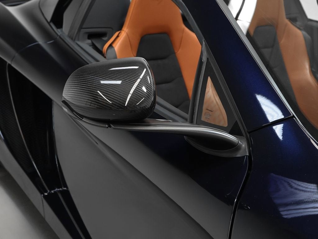 2013 McLaren MP4-12C Base