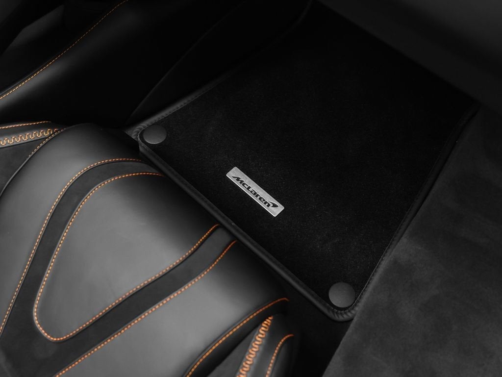 2025 McLaren 750S Base