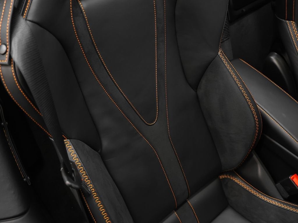 2025 McLaren 750S Base