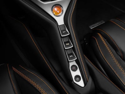 2025 McLaren 750S Base