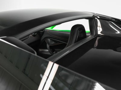 2025 McLaren 750S Base