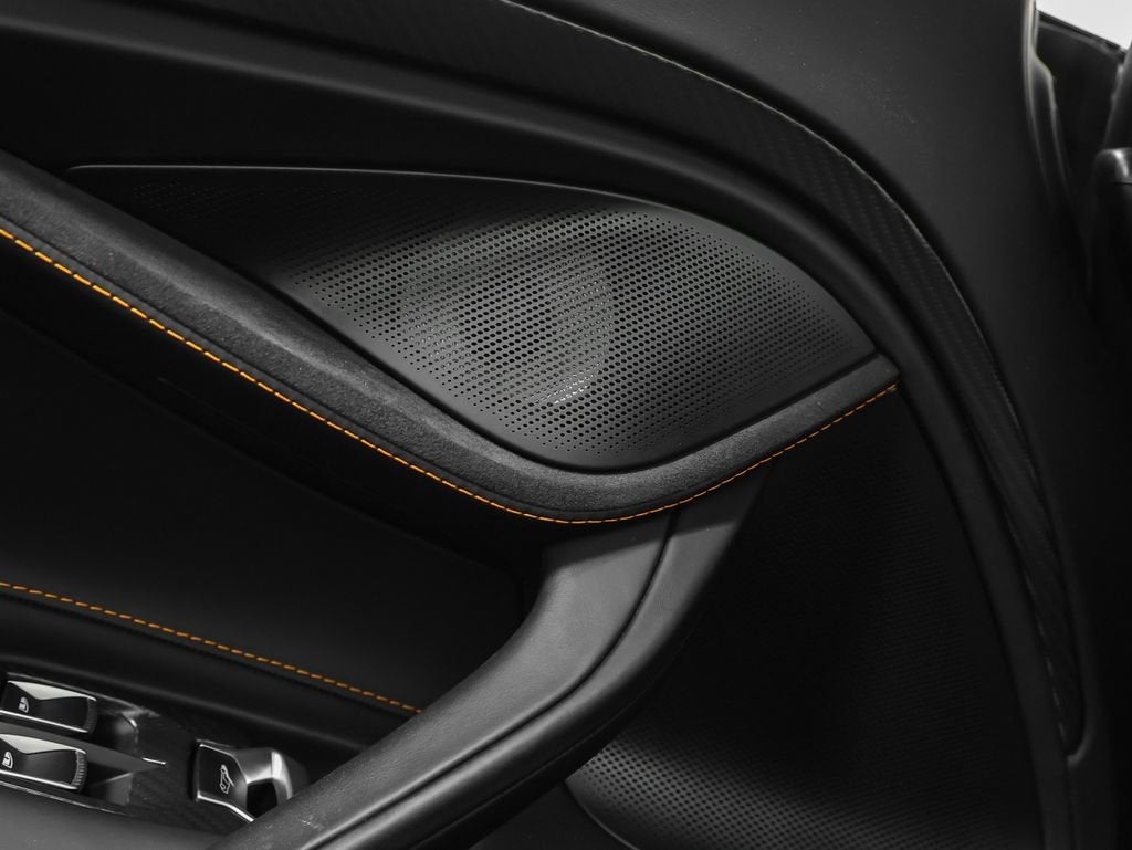 2025 McLaren 750S Base