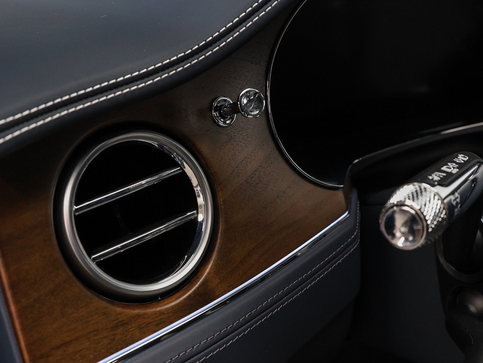 2024 Bentley Continental GT V8