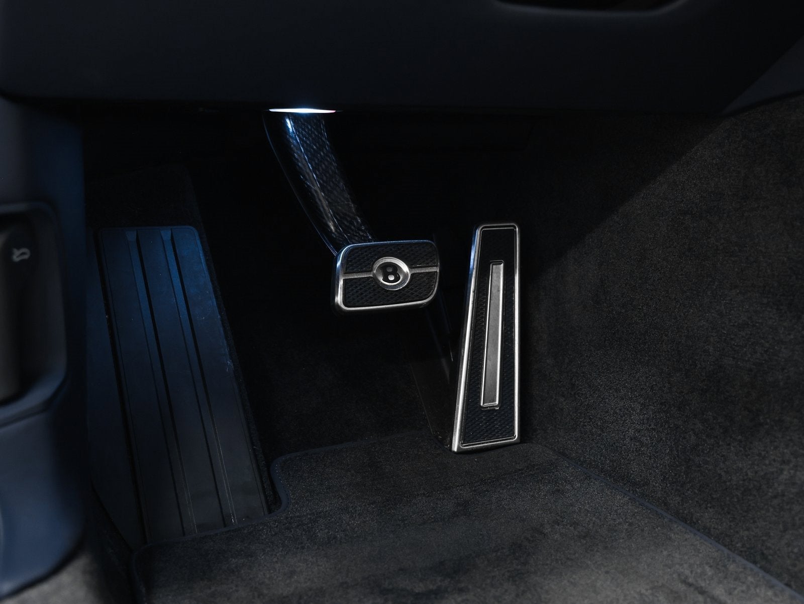 2024 Bentley Continental GT V8