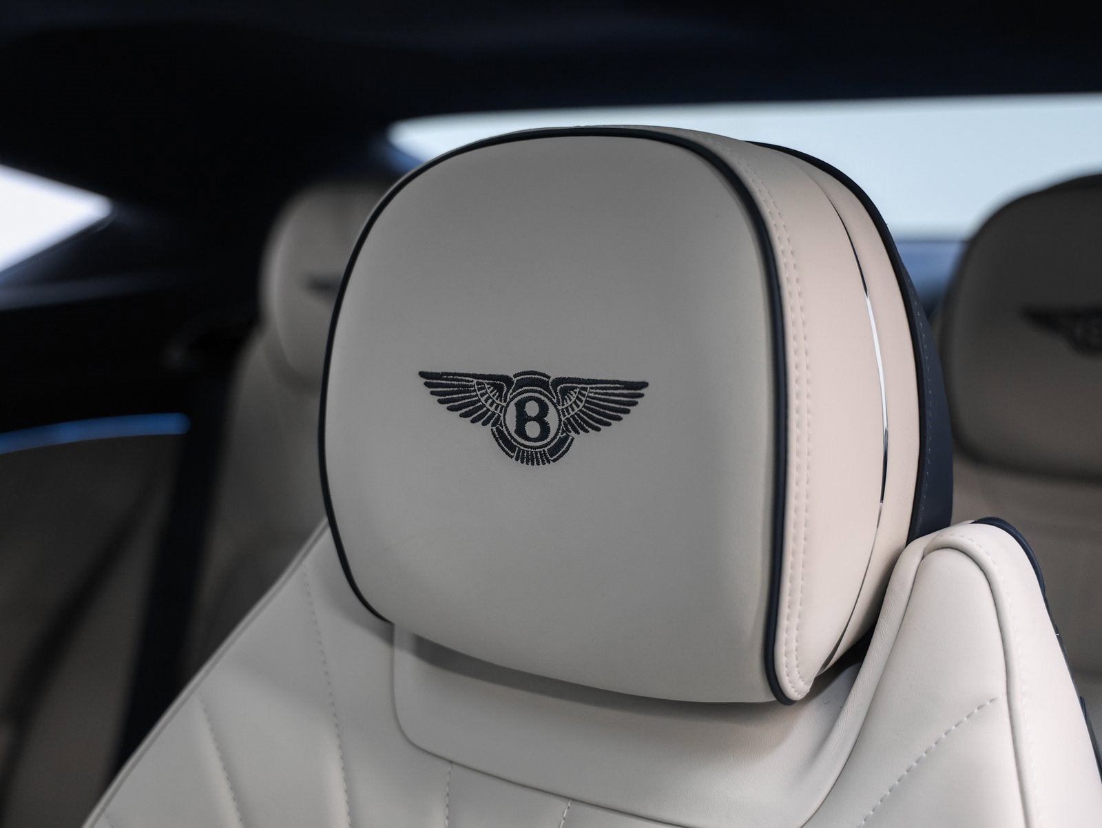 2024 Bentley Continental GT V8