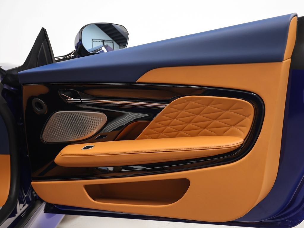 2024 Aston Martin DB12 Base