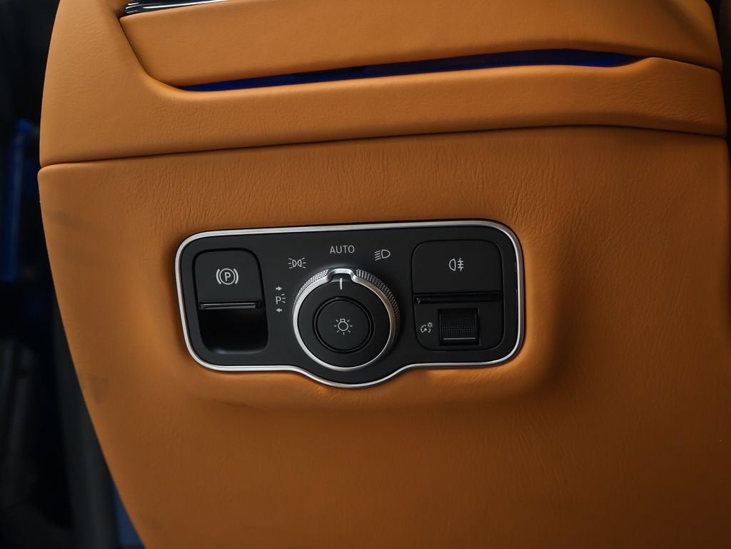 2024 Aston Martin DB12 Base