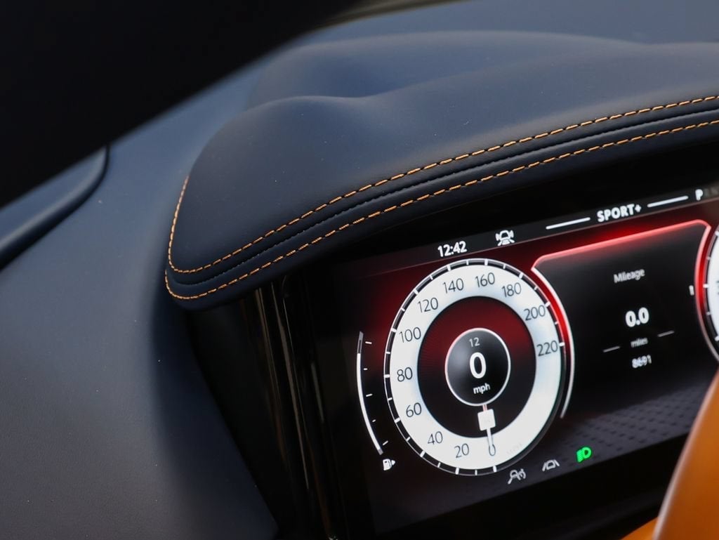2024 Aston Martin DB12 Base