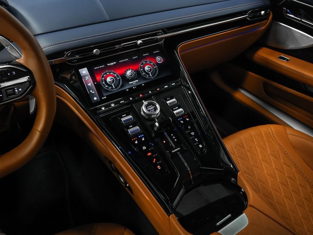 2024 Aston Martin DB12 Base
