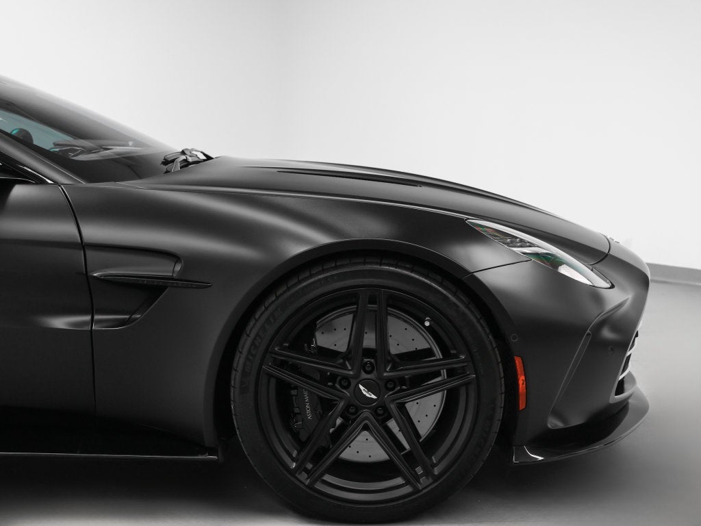 2025 Aston Martin Vantage Base