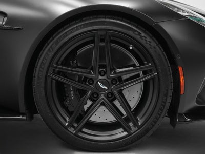2025 Aston Martin Vantage Base