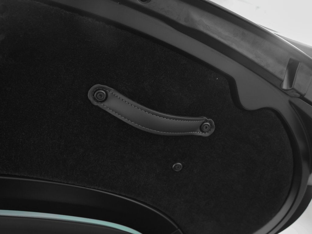 2025 Aston Martin Vantage Base