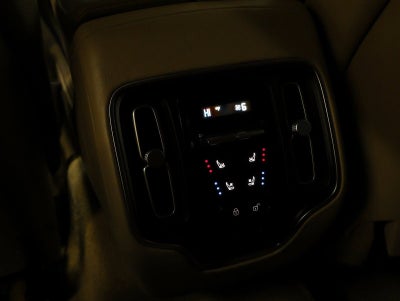 2021 Aston Martin DBX Base