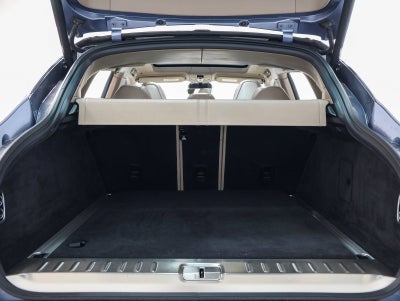 2021 Aston Martin DBX Base