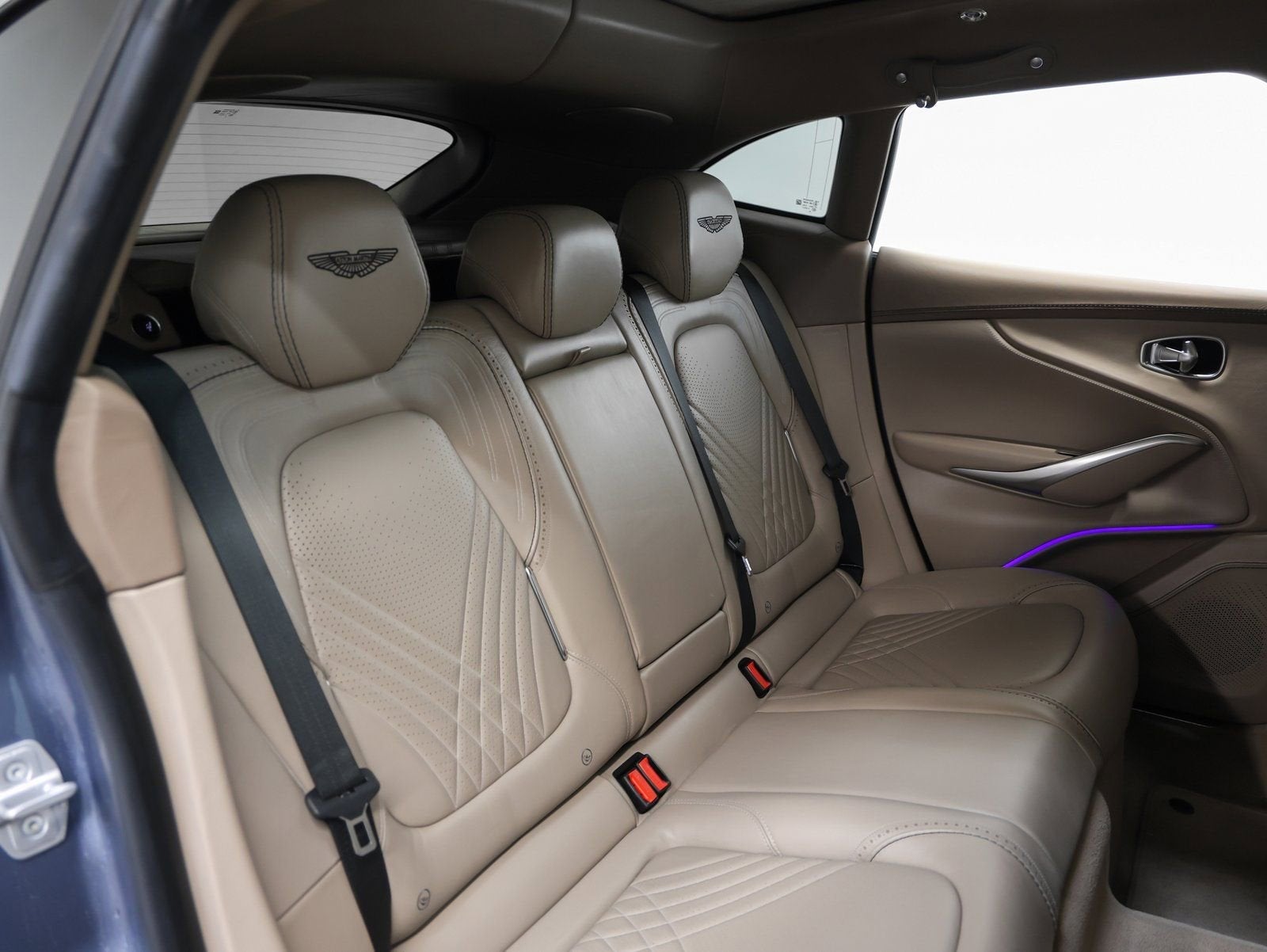 2021 Aston Martin DBX Base