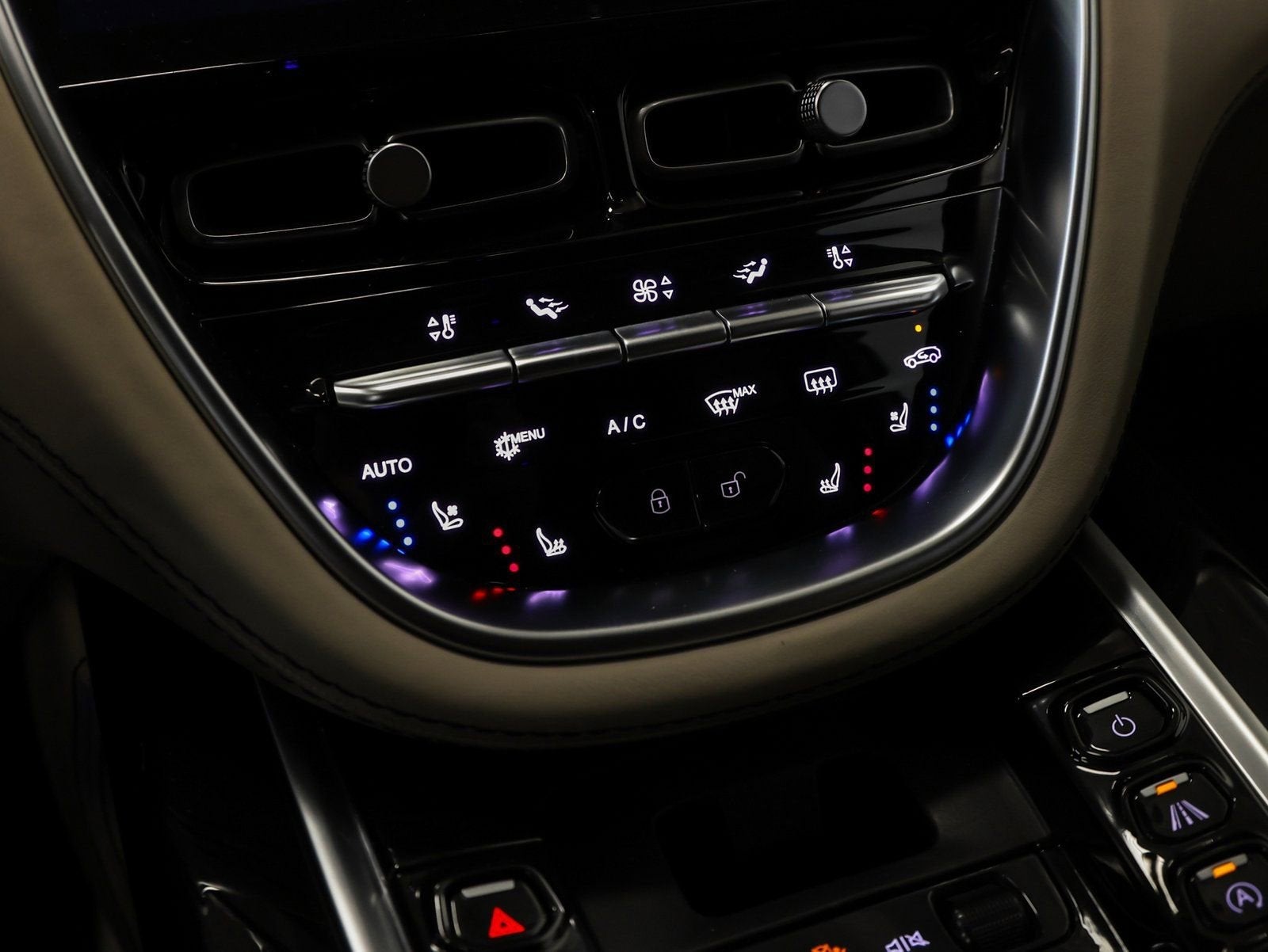 2021 Aston Martin DBX Base