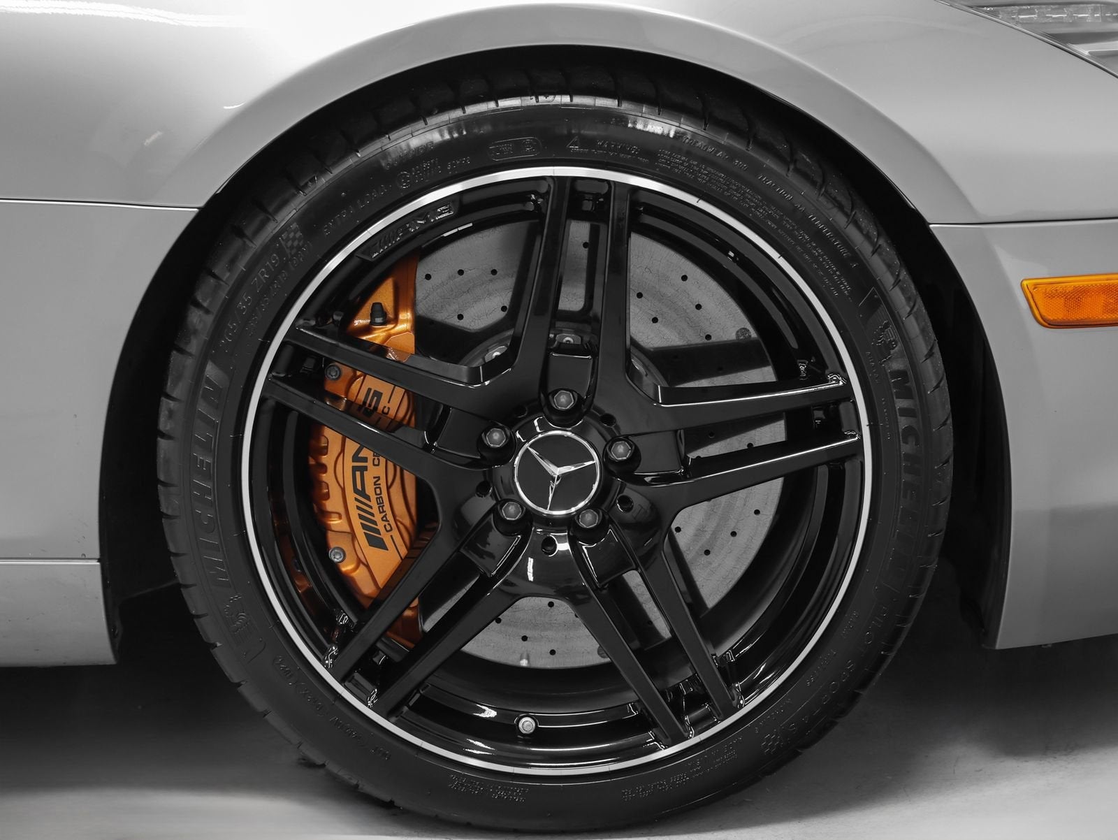 2011 Mercedes-Benz SLS AMG® SLS AMG®