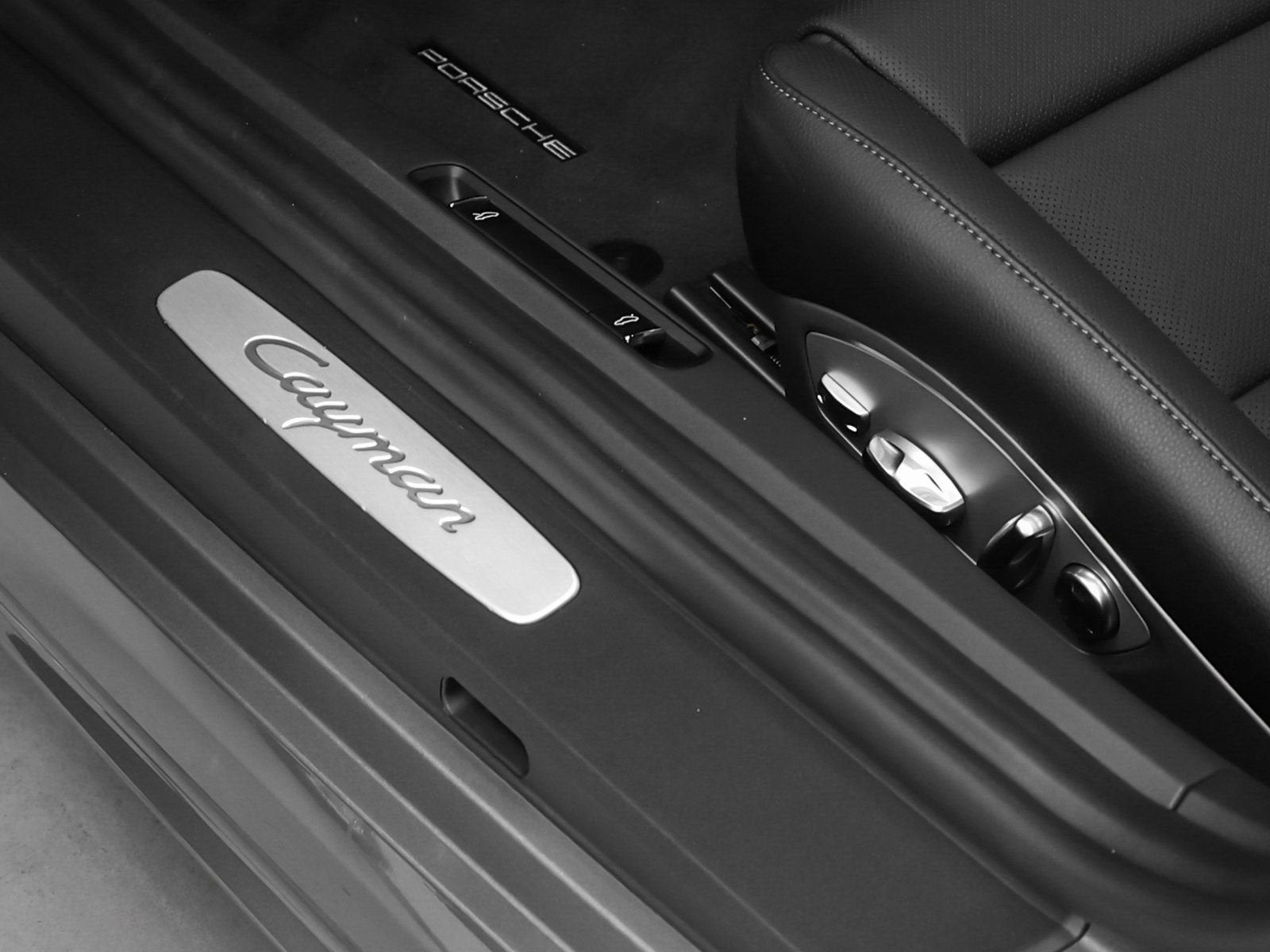 2025 Porsche 718 Cayman Base