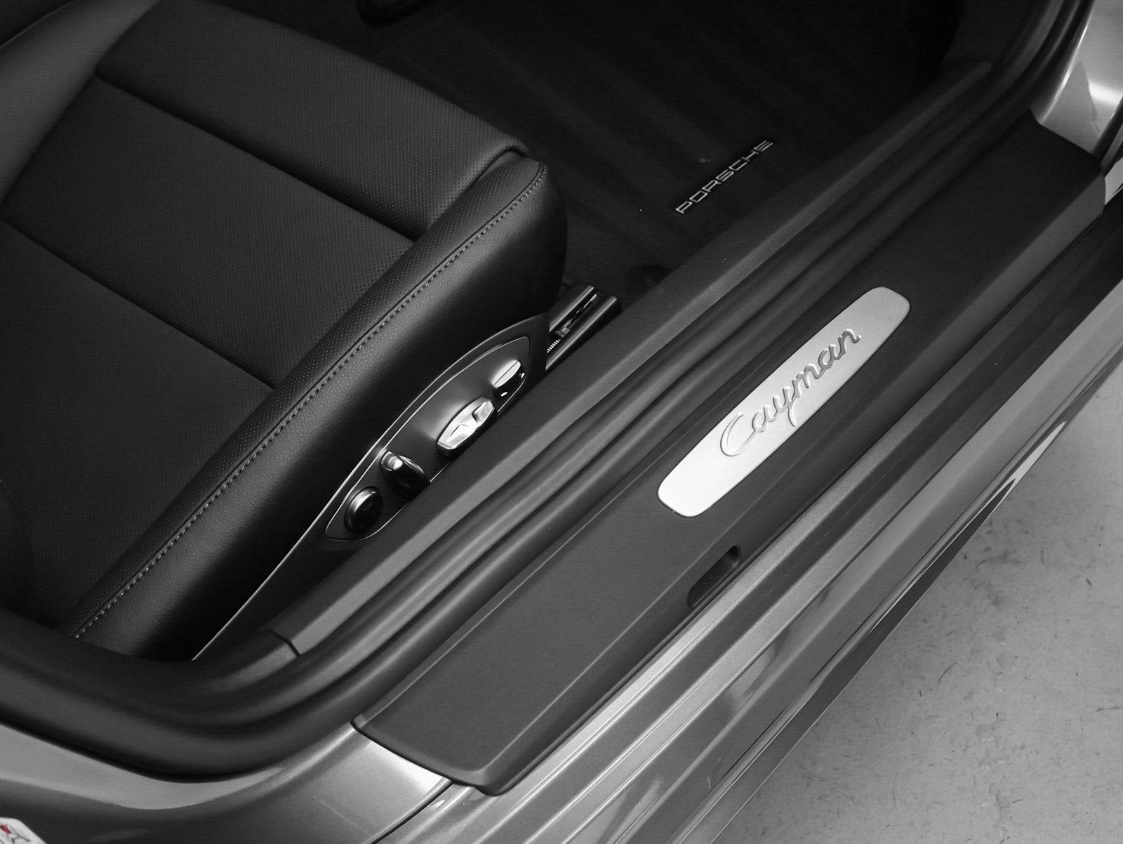 2025 Porsche 718 Cayman Base