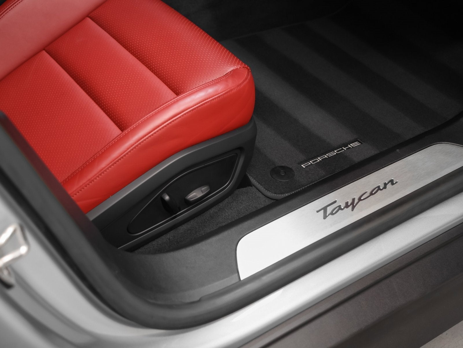 2023 Porsche Taycan Base