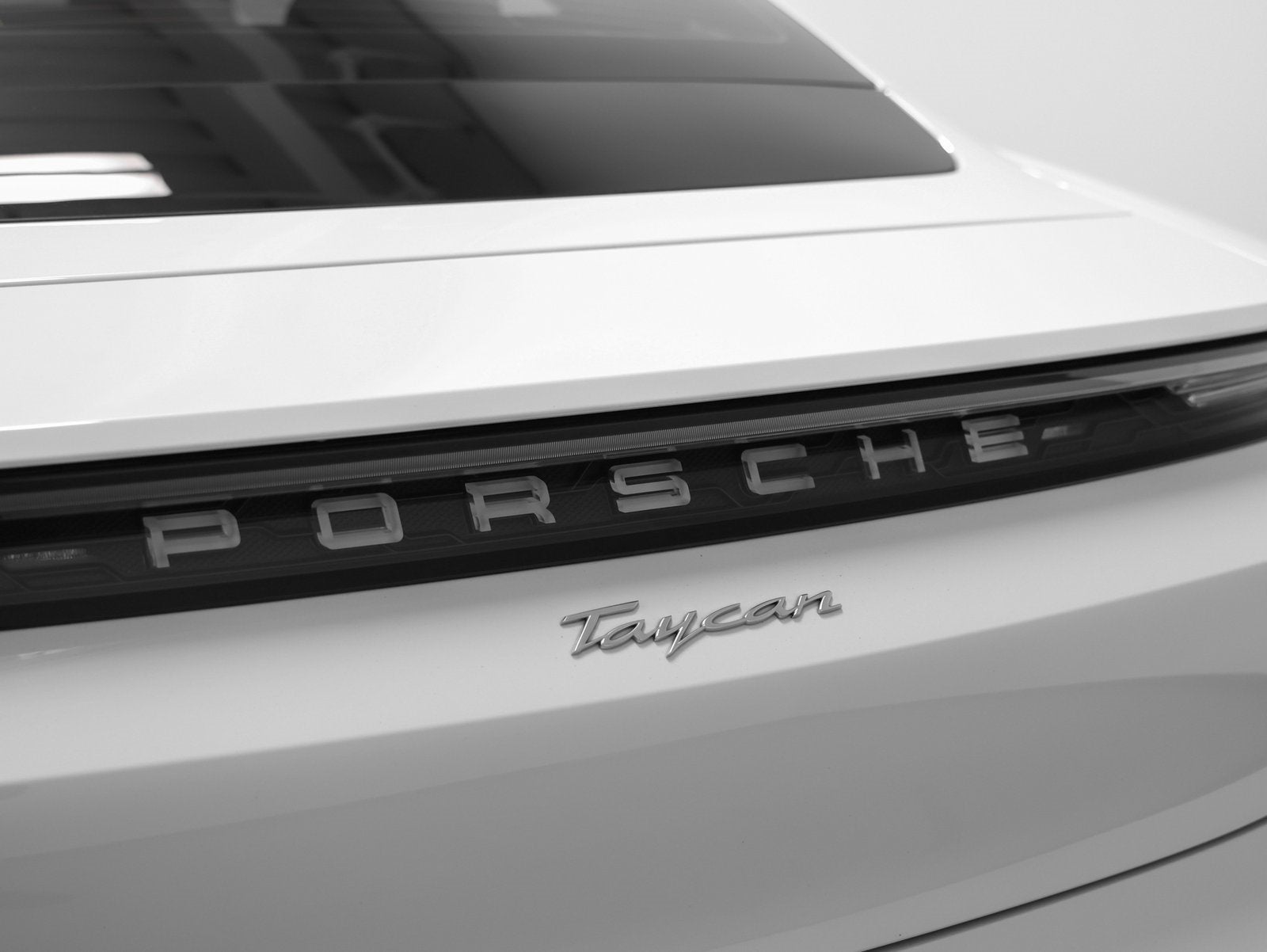2022 Porsche Taycan Base