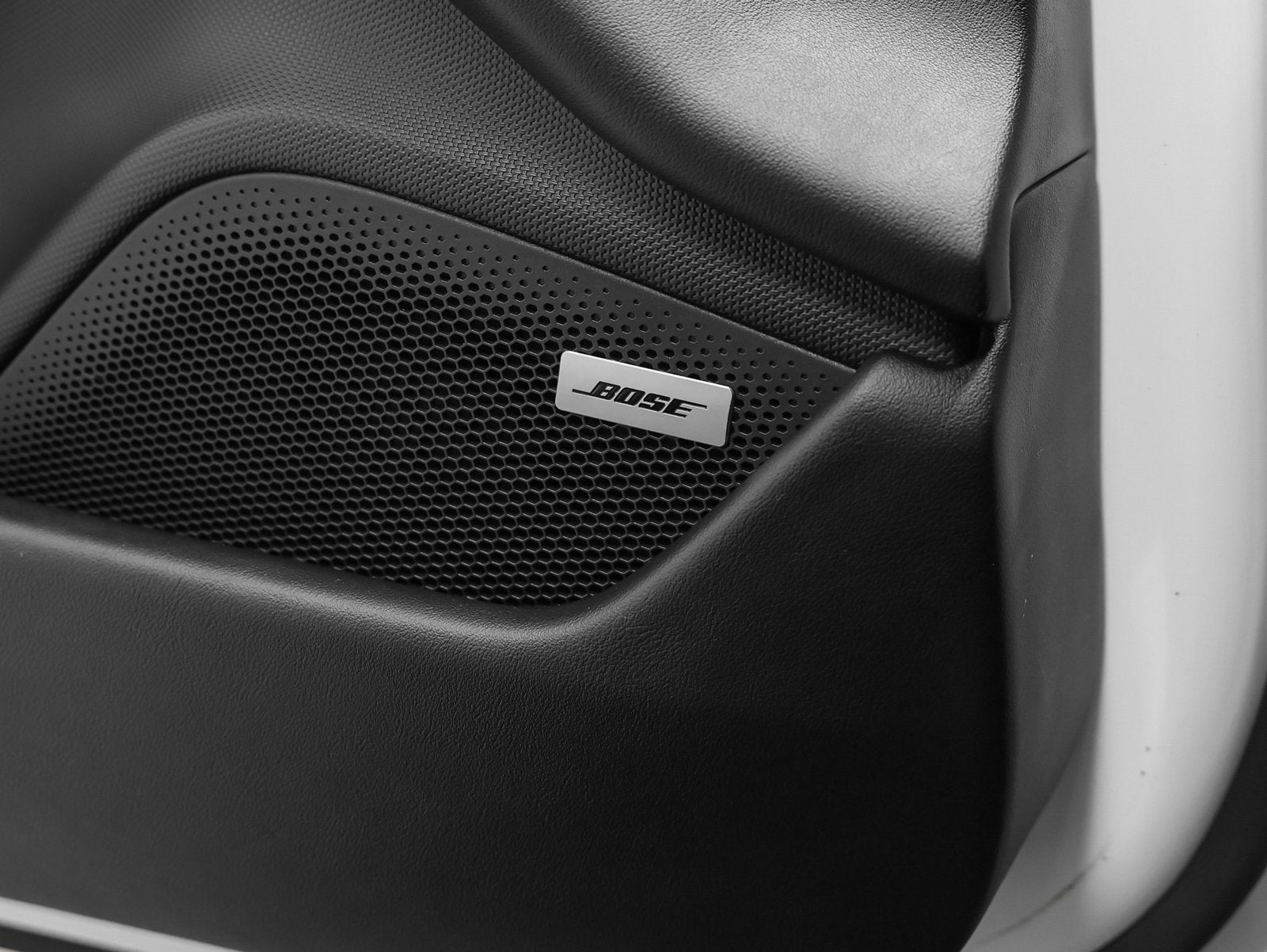 2022 Porsche Taycan Base