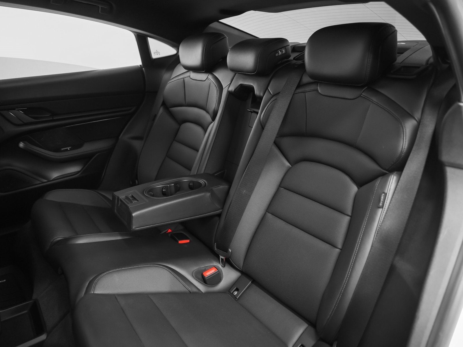 2022 Porsche Taycan Base